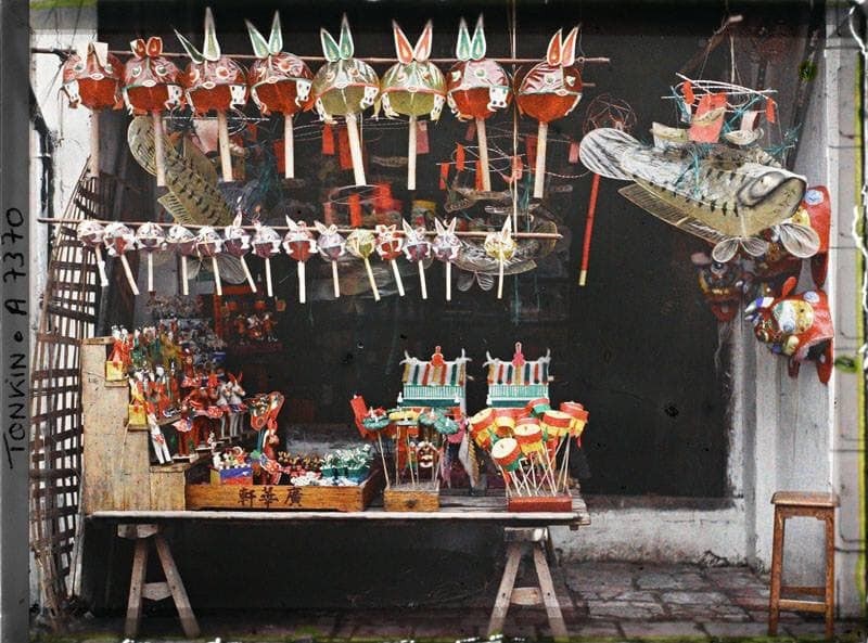 0455-loat-anh-ve-tet-trung-thu-ha-noi-nhung-nam-dau-the-ky-20-15