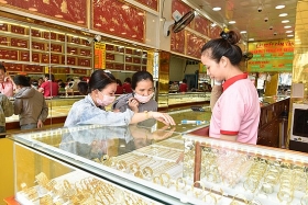 Giá vàng tăng lên mức gần 59 triệu đồng/lượng gia vang tang len muc gan 59 trieu dongluong