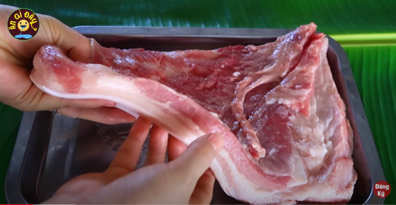 Cách làm thịt heo quay giòn bì bằng chảo như ngoài hàng