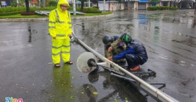 1,7 triệu hộ dân miền Trung và Tây Nguyên mất điện do bão số 9