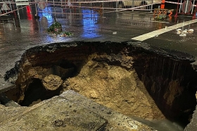 mat duong sai gon sut ho sau tau khach boc chay du doi tren bien ha tien
