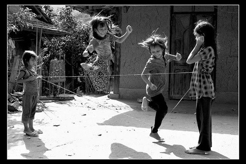 Bữa cơm ngày bão Bữa cơm ngày bão