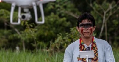 Bộ lạc Amazon sử dụng máy bay không người lái để bảo vệ rừng