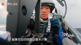 trung quoc khoe tuan tra bien dong 10 tieng bang chien co