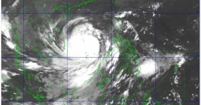 Bão số 9 tăng cấp cuồng phong, sức gió 195km/h: Chuyên gia cảnh báo ‘hãy sơ tán’