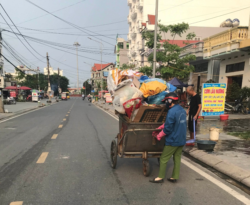 bo truong tran hong ha thu phi rac sinh hoat theo can nguoi dan tu phan loai