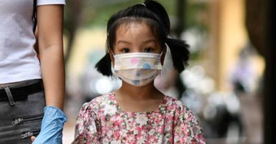 COVID-19 có lây truyền từ trẻ em sang người lớn không? Nghiên cứu chỉ ra
