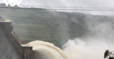 Quảng Nam: Hồ chứa thủy điện hạ thấp mực nước để đón lũ