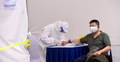 Thêm 2 người mắc Covid-19 mới nhập cảnh từ Hà Lan, cả nước có 1.215 ca bệnh