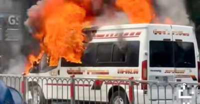 TP Hồ Chí Minh: Ô tô 16 chỗ bốc cháy dữ dội sau va chạm liên hoàn trên đường Phan Đăng Lưu