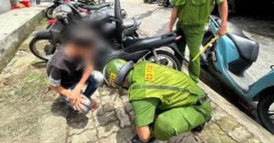 Hai thiếu niên trộm xe máy bị phát hiện nhờ tin báo của người dân