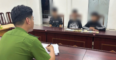 Phá khóa nhà hàng trộm két sắt giữa bão số 10, ba thiếu niên bị bắt