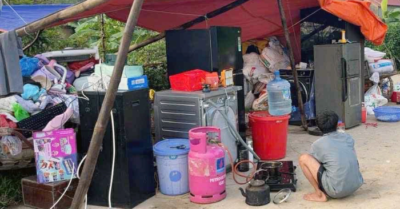 Chạy lũ trong đêm ở ngoại thành Hà Nội