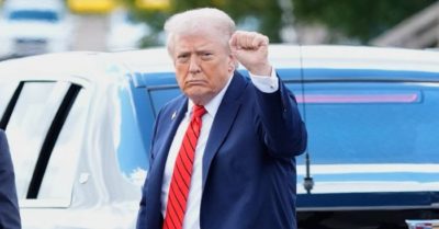 Trump chỉ trích đảng Dân chủ, yêu cầu chi lương cho binh sĩ giữa lúc chính phủ tê liệt